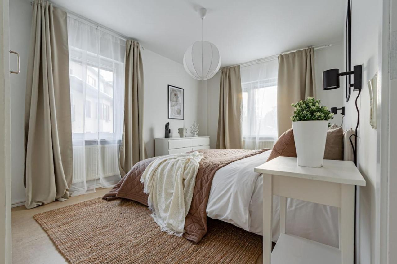 Budget Comfort On Trendy Soedermalm, Construction Work Стокгольм Экстерьер фото