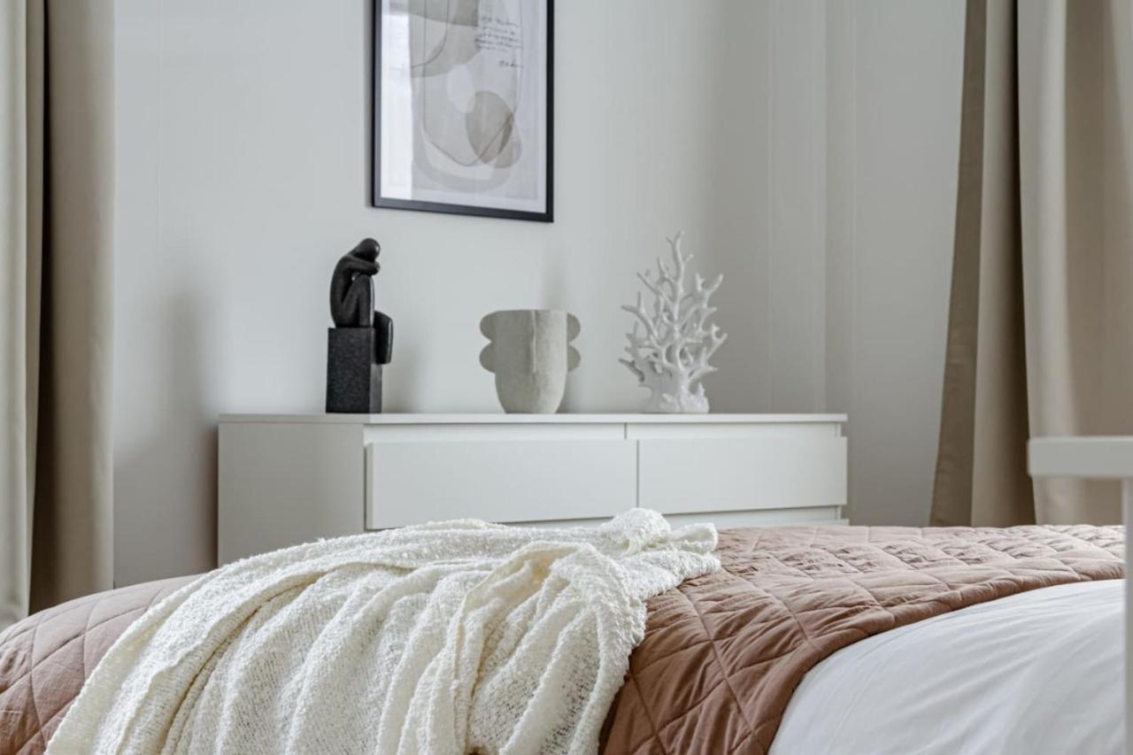 Budget Comfort On Trendy Soedermalm, Construction Work Стокгольм Экстерьер фото