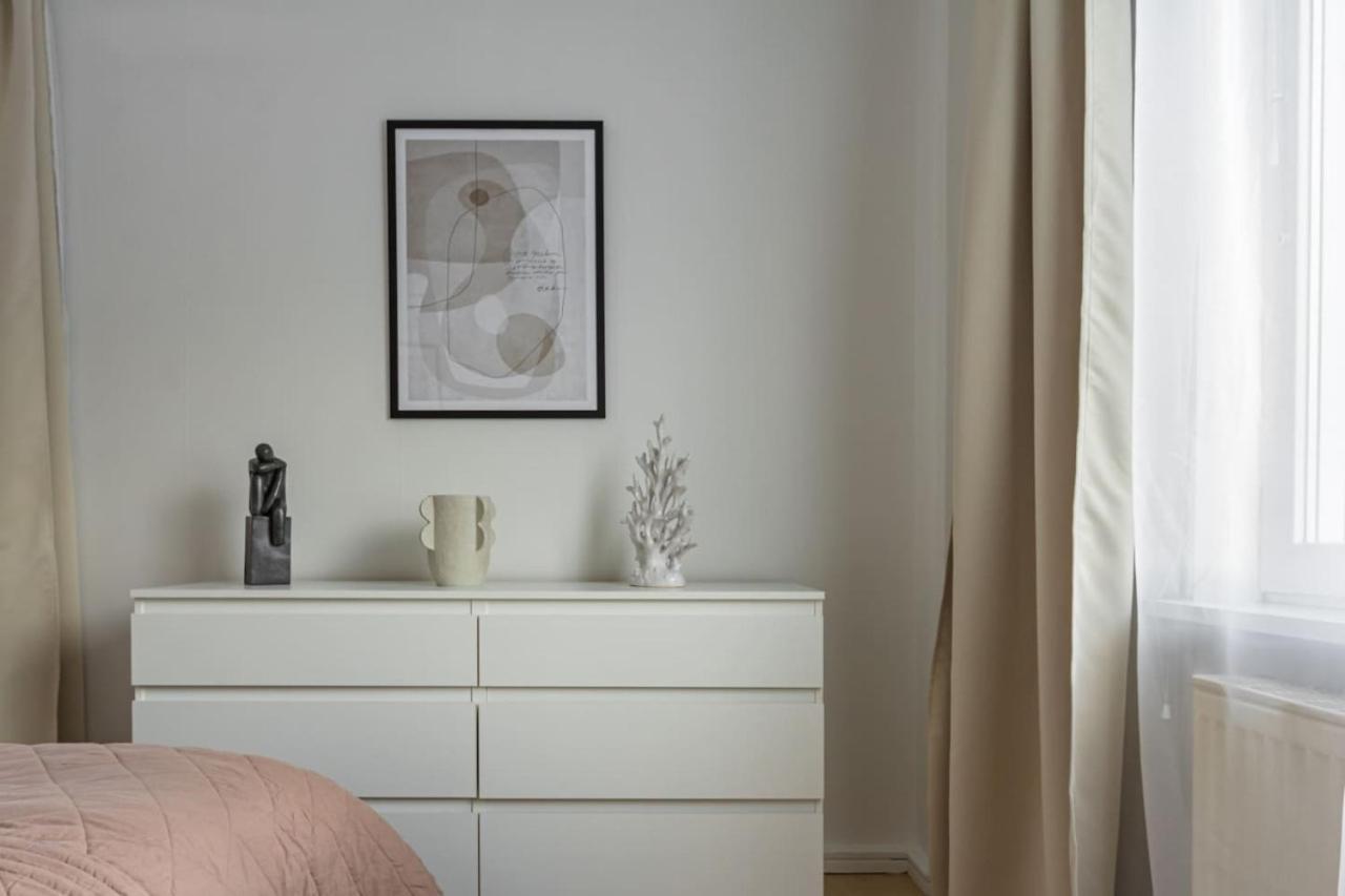 Budget Comfort On Trendy Soedermalm, Construction Work Стокгольм Экстерьер фото